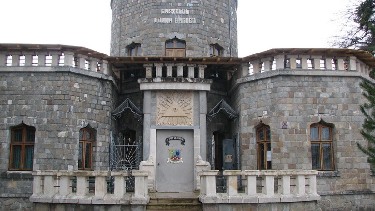 intamplari stranii in castelul iuliei hasdeu ce aud si ce vad angajatii din cand in cand