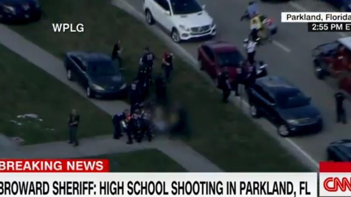 atac armat la un liceu din florida peste 20 de persoane ranite