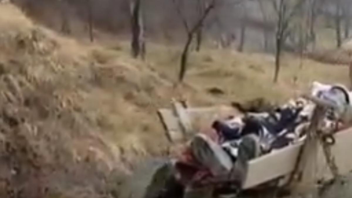 imagini revoltatoare cum e dus un batran bolnav in fiecare zi la spital