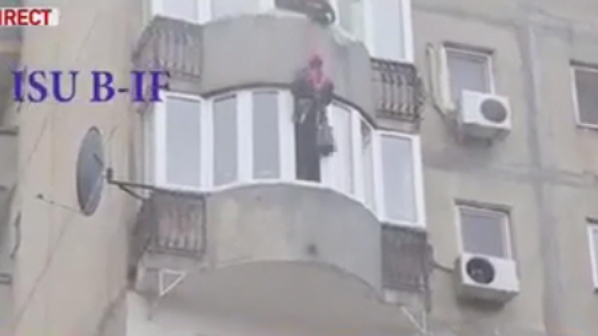 imagini socante femeie salvata de pompieri in ultima clipa