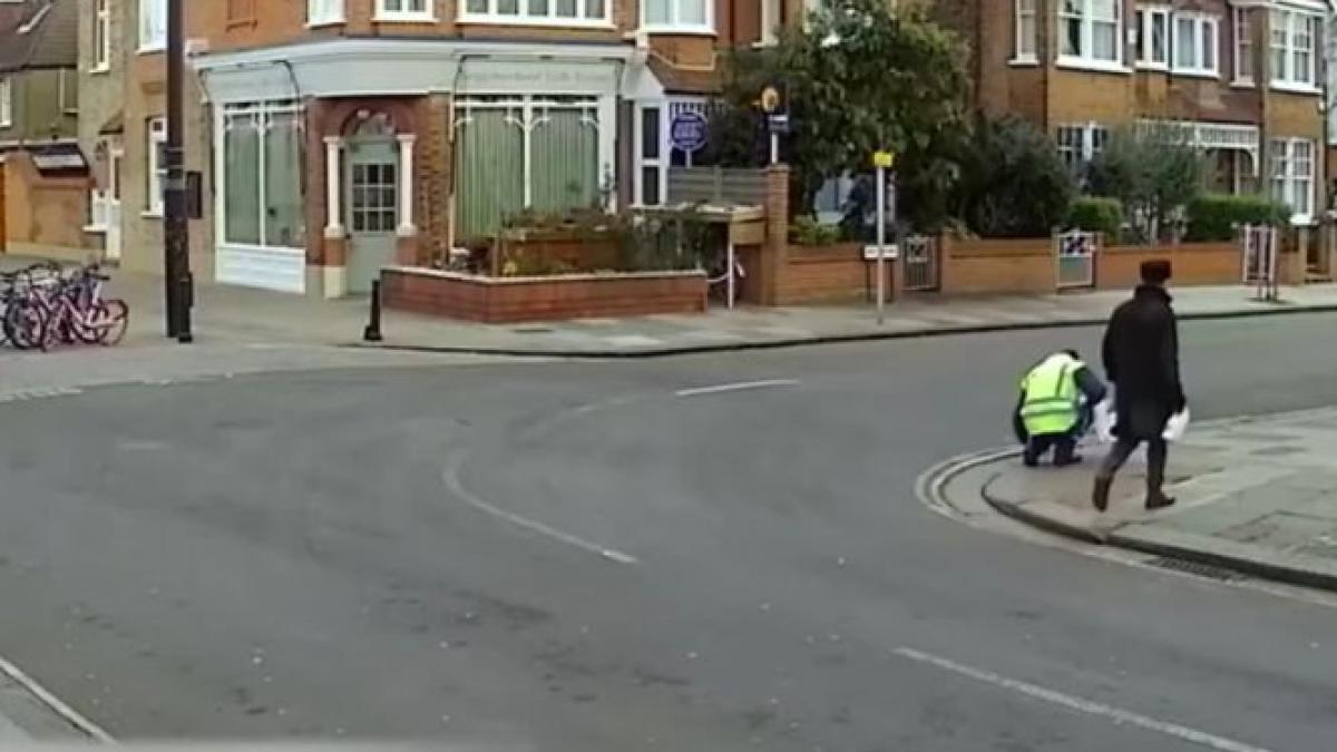 isi vedea de treaba si nici n a realizat ca e la un pas de moarte a picat din cer video