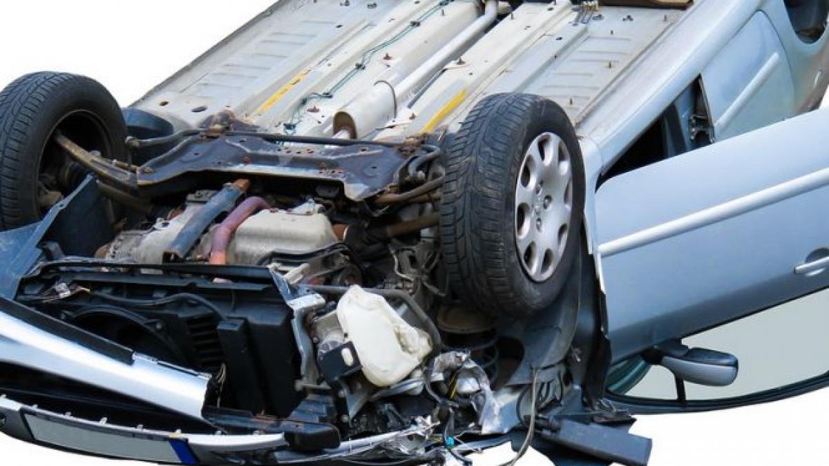 accident grav in timis o fetita de sase ani a decedat dupa un impact violent intre doua masini