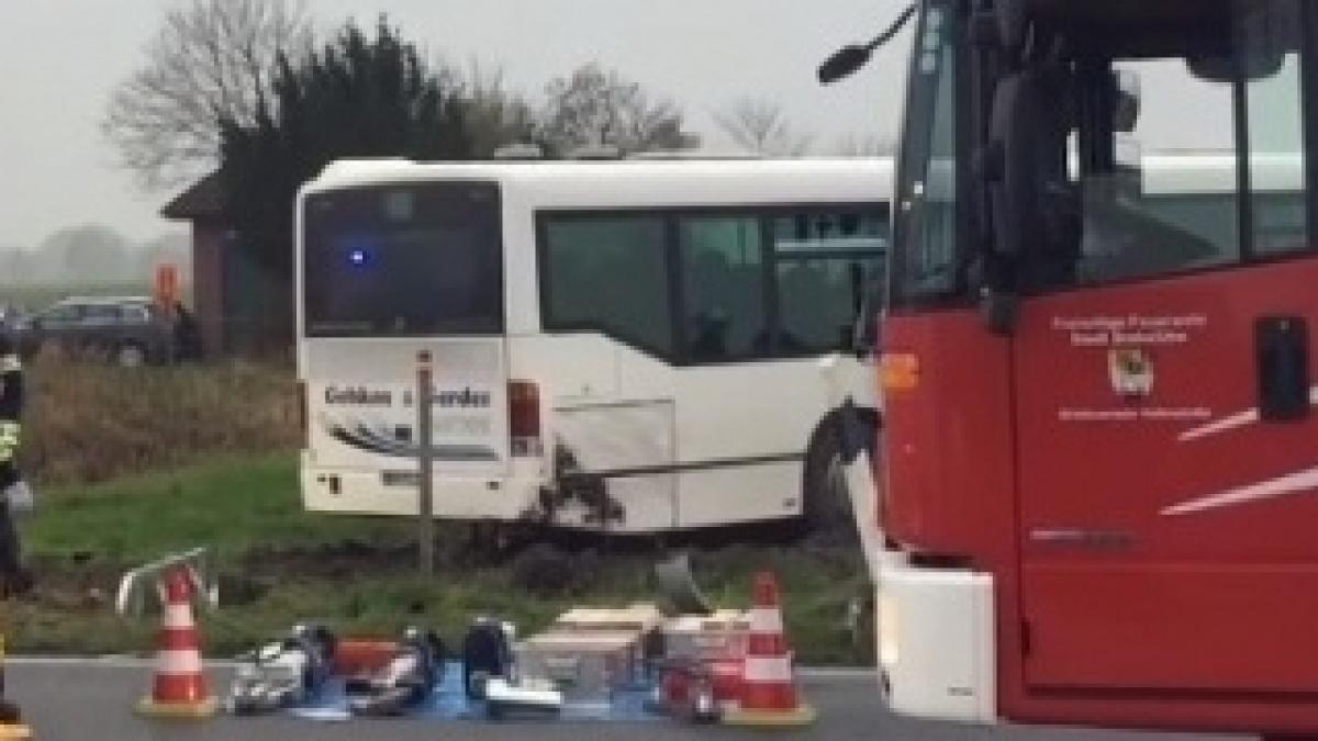 accident in prahova un autobuz plin cu pasageri a ramas fara frane am iesit direct prin cioburi