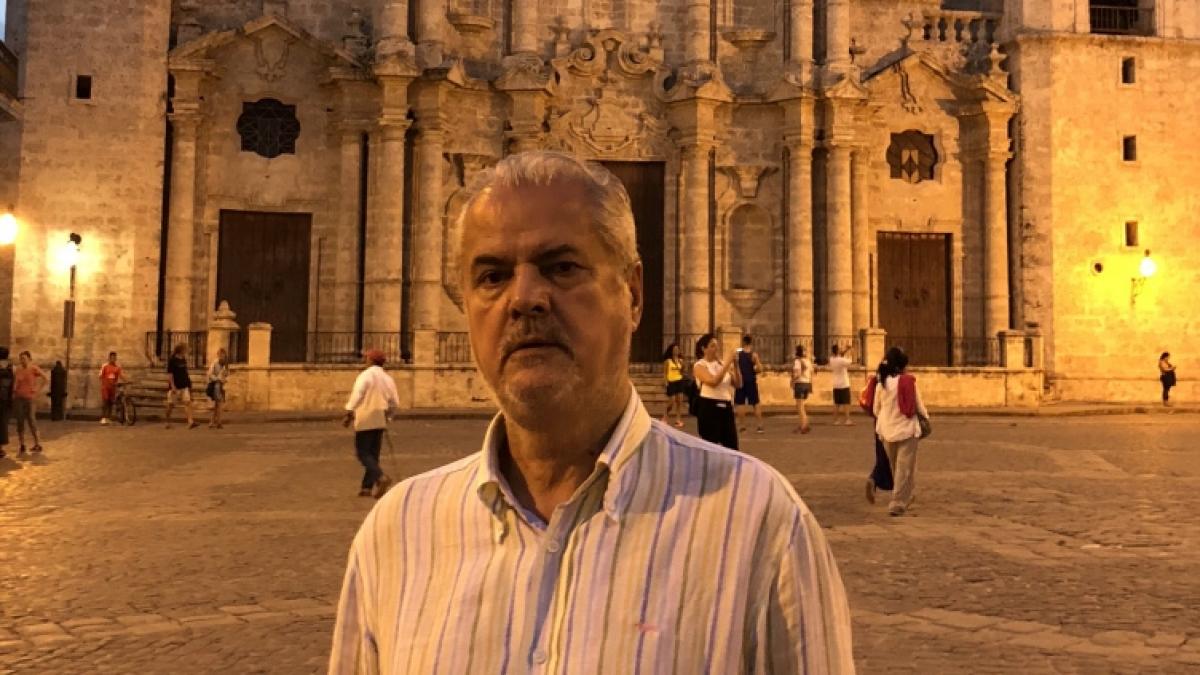 politicienii au ales vacantele exotice vezi cum se distreaza adrian nastase si elena udrea video