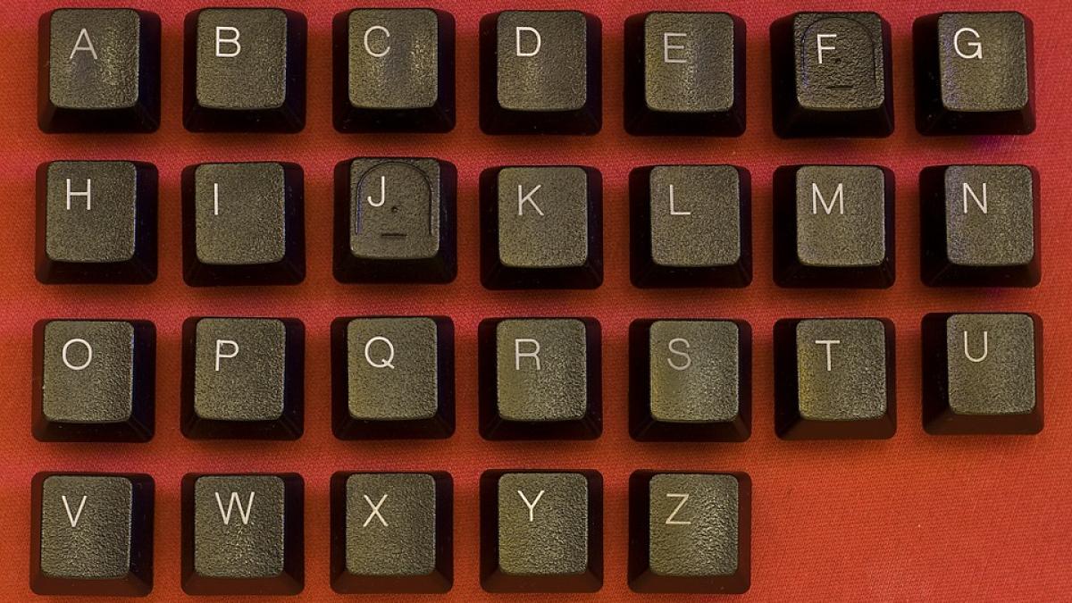 stiai de ce literele alfabetului sunt in aceasta ordine a b c