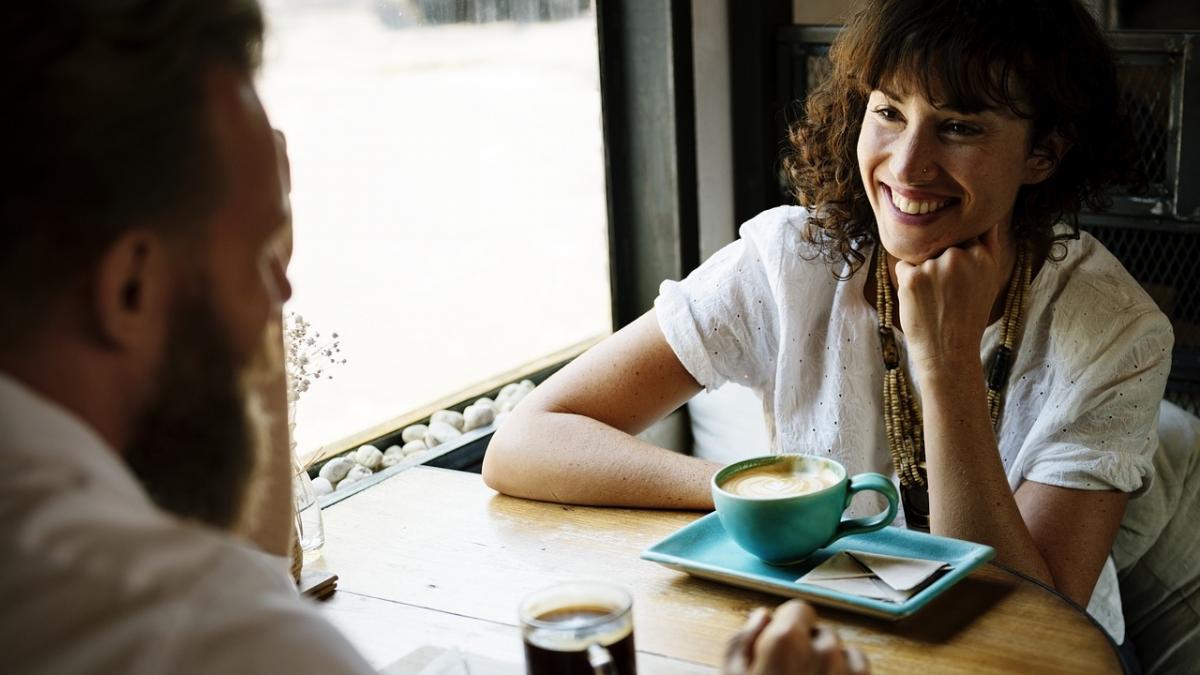 cele mai carismatice zodii reusesc sa atraga pe oricine de partea lor