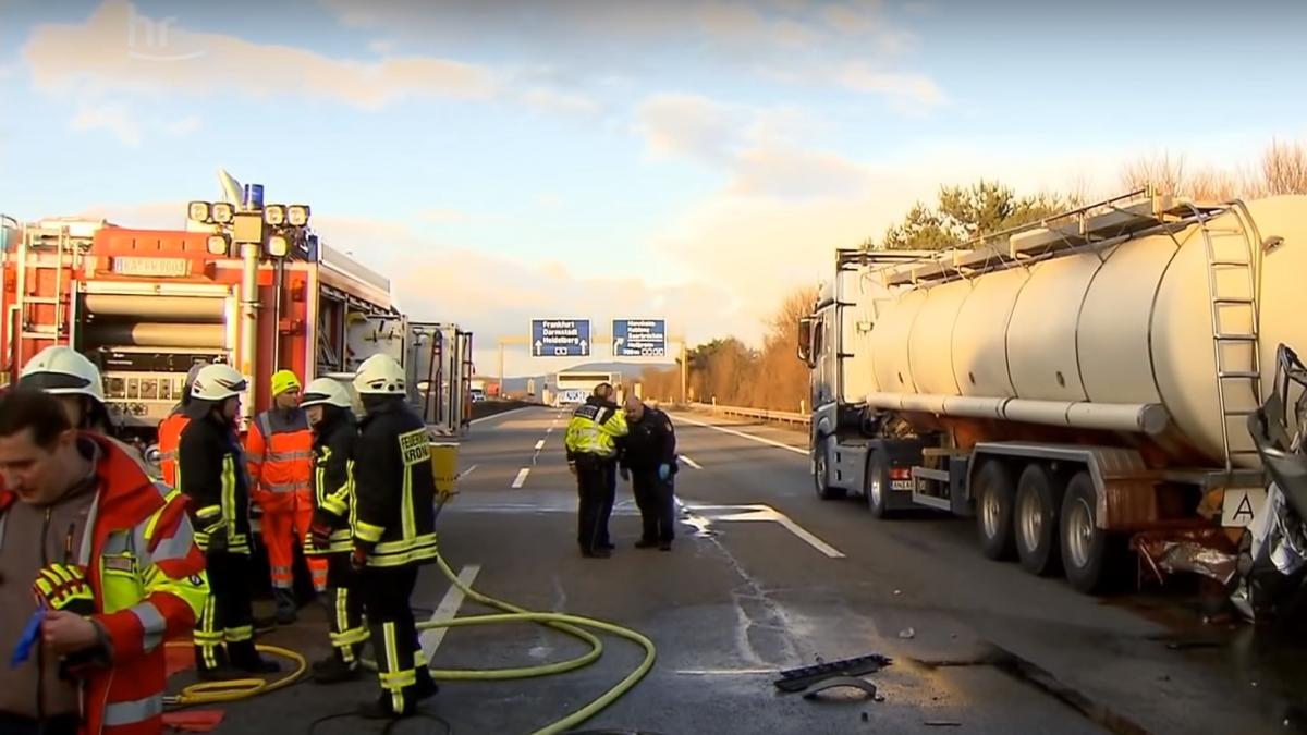 un sofer roman a facut o paguba de 100 000 de euro ce facea in timp ce se afla la volan