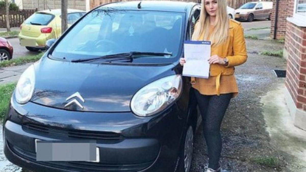 cati bani i a cerut un mecanic unei studente ca sa i repare aerul conditionat masina ei nici macar