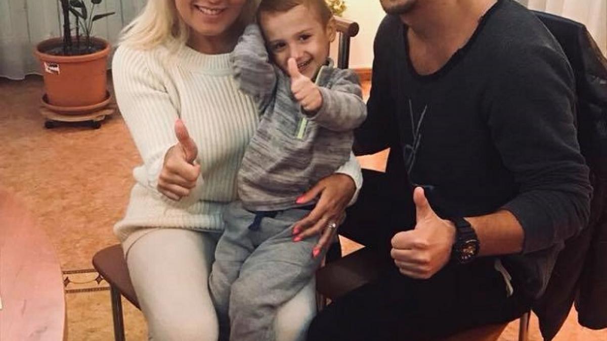 foto prima poza cu burtica de gravida a elenei udrea