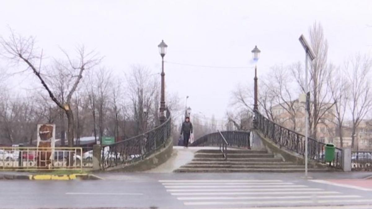 tragedie in capitala o femeie a fost ucisa pe o trecere de pietoni de o ambulanta privata condusa