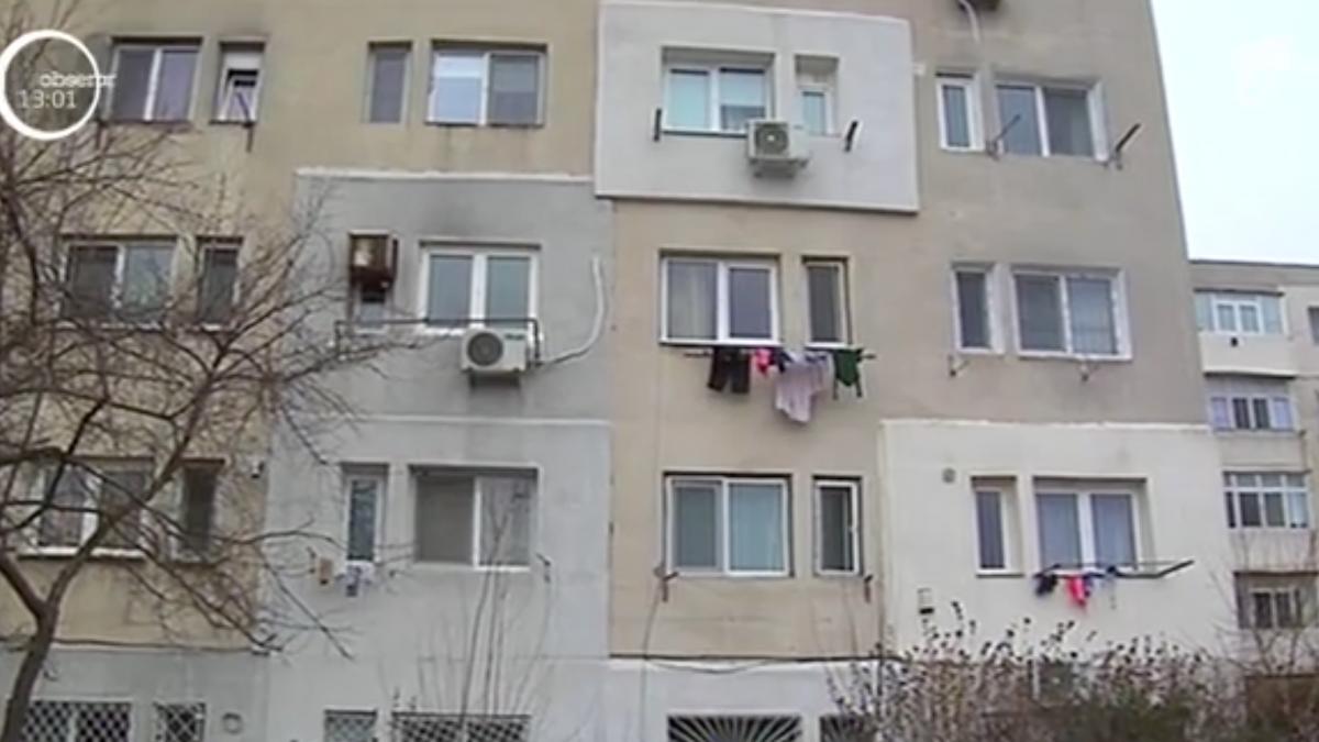 a lasat copilul de numai cinci ani singur in casa ca sa se duca la piata vecinii au sunat urgent la