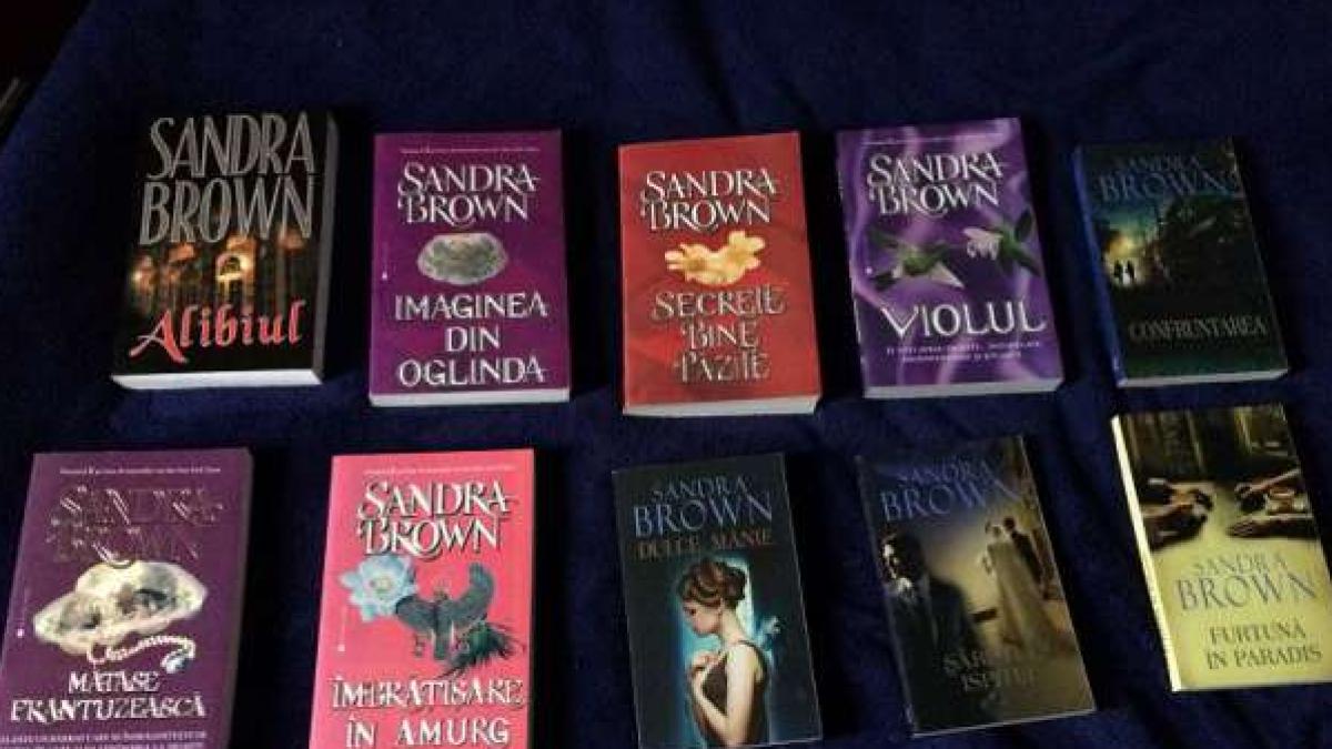 lumea intreaga i a citit cartile dar putini stiu cum arata celebra sandra brown foto