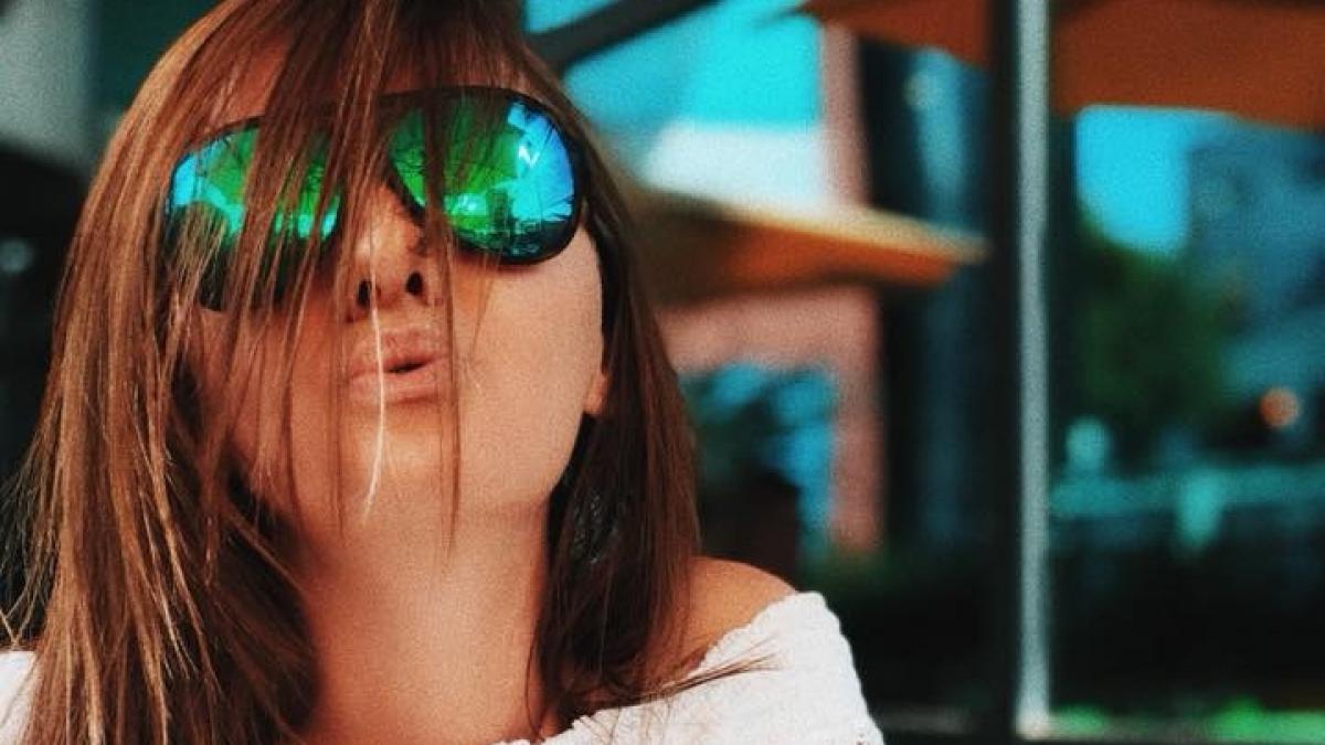 o cantareata de succes de la noi executata silit