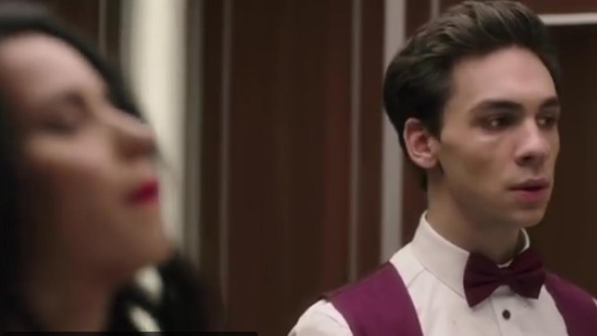 cine este tanarul care apare alaturi de inna in reclama celor de la coca cola