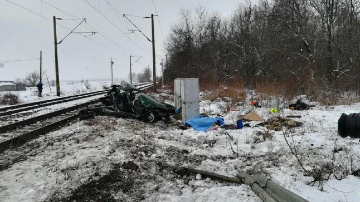 imagini cu teribilul accident feroviar din judetul iasi in care doi soti si au pierdut viata video