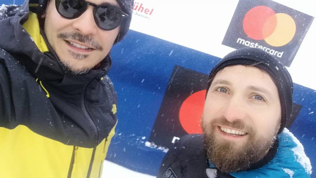 razvan si dani scosi din nameti cu plugurile imagini cu operatiunea de salvare a prezentatorilor