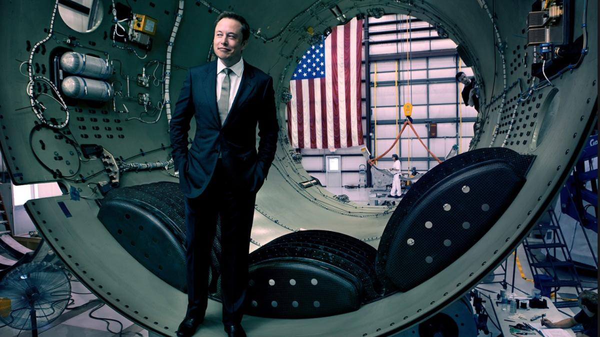 foto mama lui elon musk prezinta moda la 69 de ani destinul fenomenal al mamei inventatorului