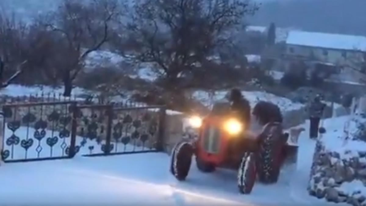 solutia pentru deszapezire gasita de croatii din insulele care n au mai vazut zapada video