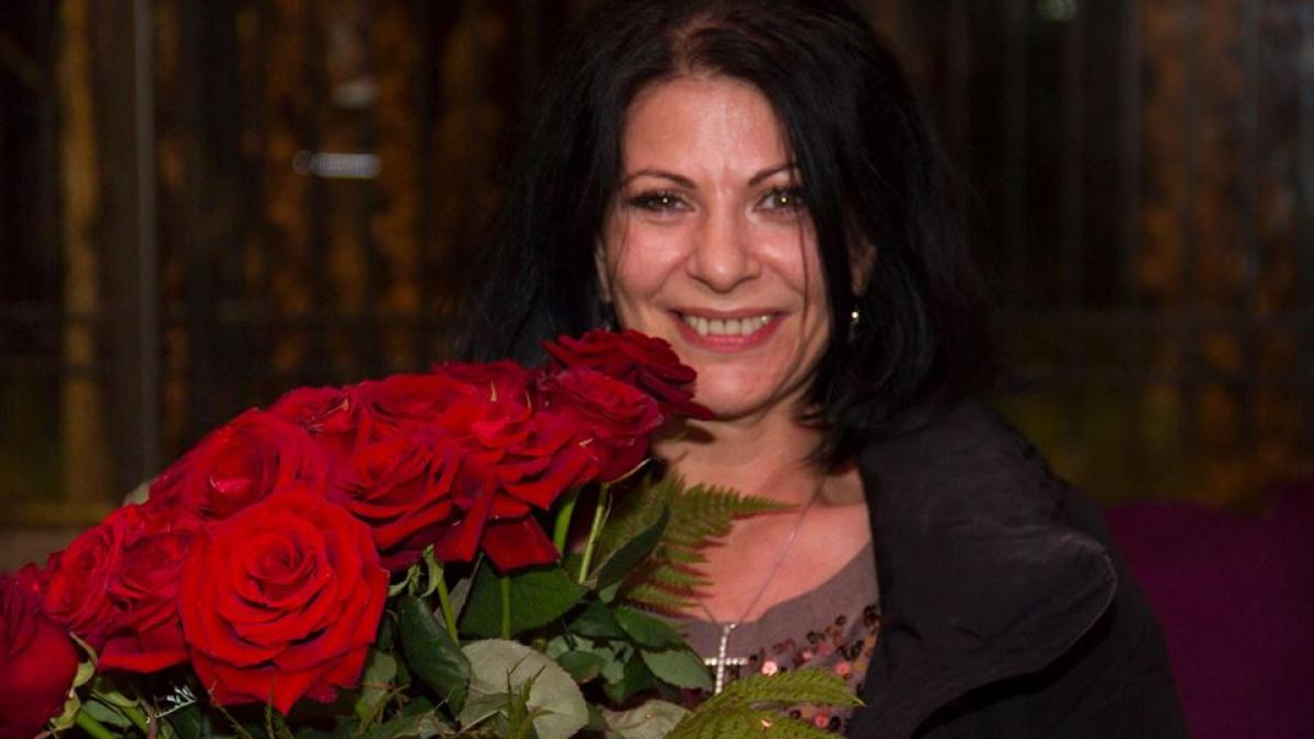 elena carstea decizie radicala viata e afurisita