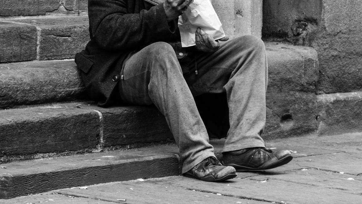 trebuia sa sarbatoreasca ziua de nastere a sotiei sale intr un restaurant dar nu a fost lasat sa