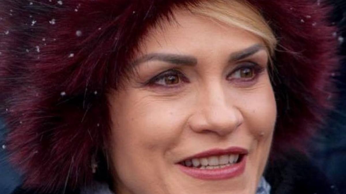 cat costa caciula purtata de gabriela firea s a aflat pretul real