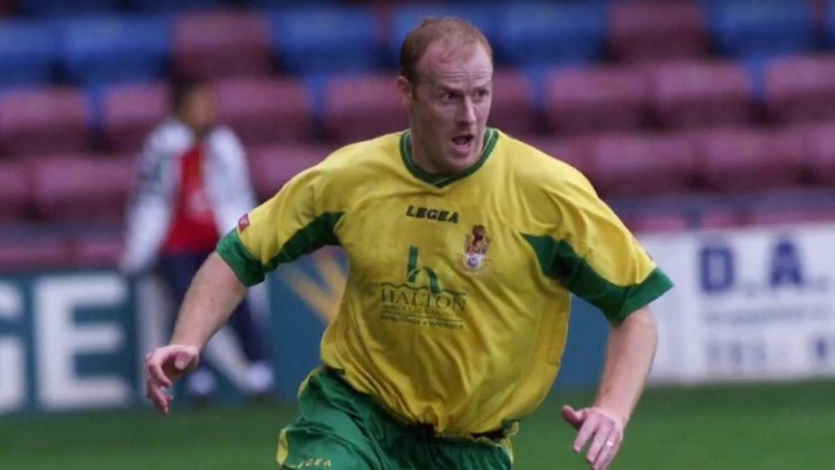 un cunoscut fotbalist a fost gasit mort in masina sportivul a facut istorie pe old trafford