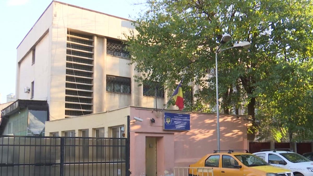 o noua ancheta la arestul politiei unui ofiter i a fost furat portofelul