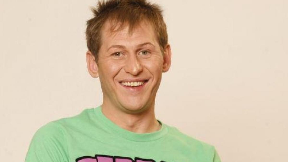 a fost dat afara de la acasa tv iar apoi a fost operat pe creier cum arata acum mircea solcanu