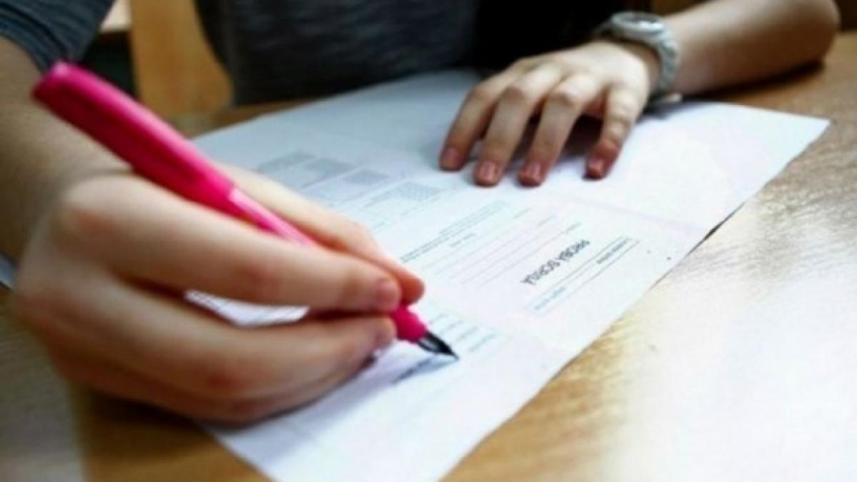 premiera in istoria protestelor din romania simularea examenului de evaluare nationala este