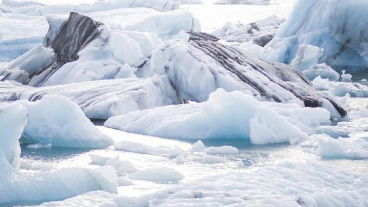 un fenomen inexplicabil a fost descoperit in antarctica cercetatorii au sapat o gaura de sute de