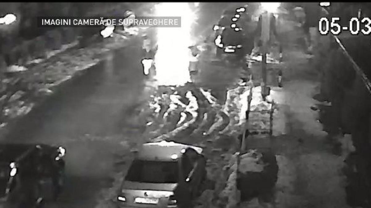 a fost snopit in bataie chiar langa sediul politiei reactia autoritatilor a fost de a dreptul