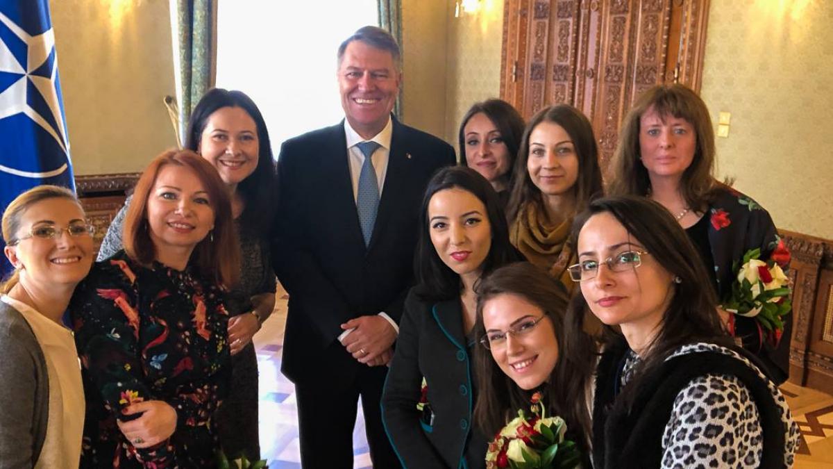 klaus iohannis mesaj de 8 martie pentru toate femeile e o zi speciala in care daruim cu placere