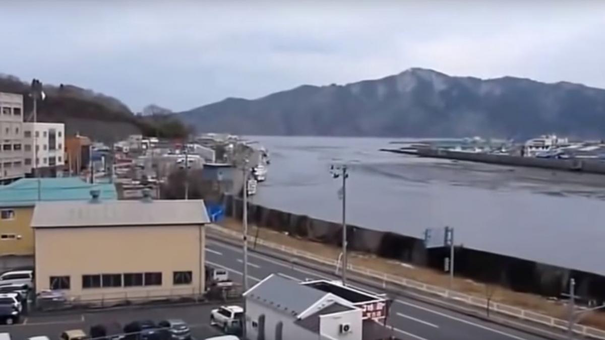 japonezii au luat masuri dupa ce un tsunami puternic a provocat o tragedie ce a aparut pe toate
