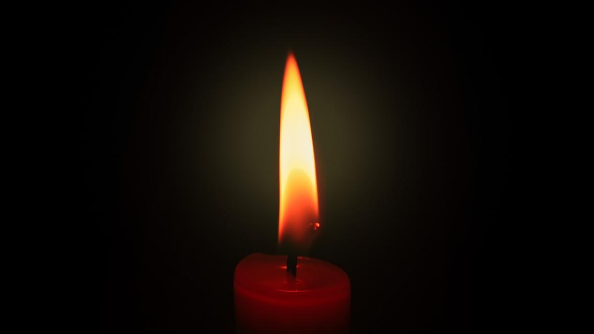 o lumanare aprinsa la capul unui pacient a provocat incendiul de la spitalul de urgenta din alba