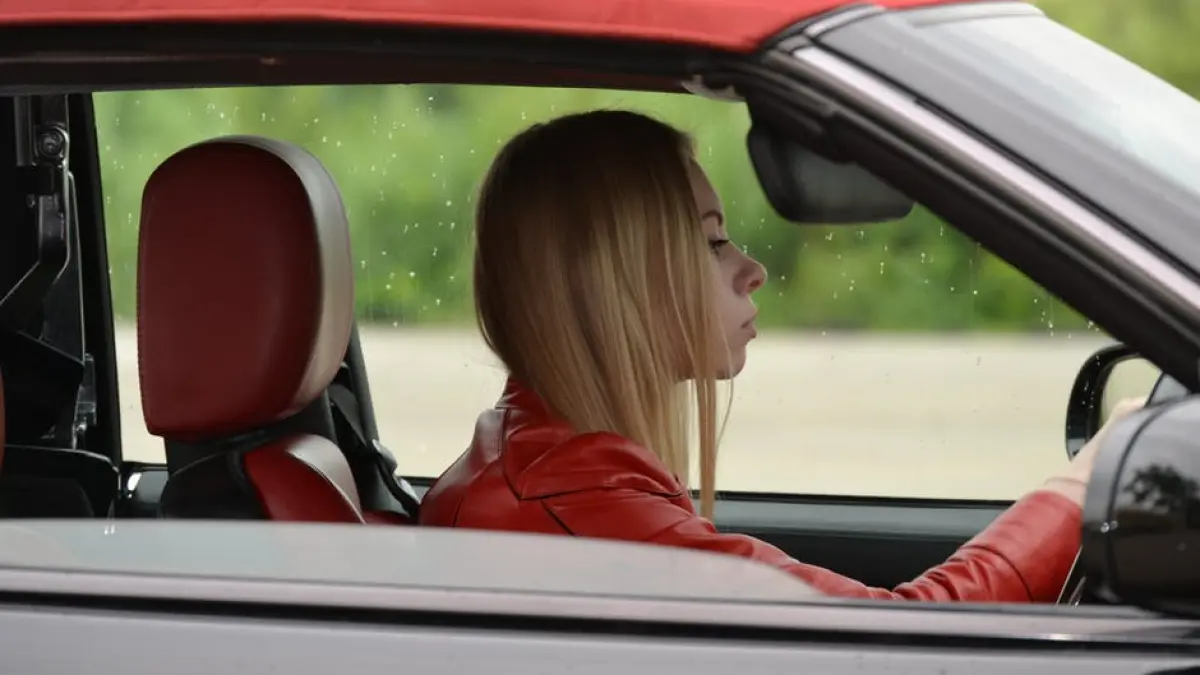 incredibil din ce motiv a picat o tanara examenul pentru permisul auto