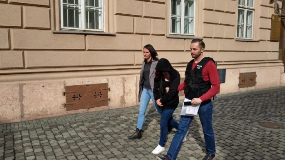 ce a facut educatoarea din timisoara care si a omorat fetita cu putin timp inainte de crima abia