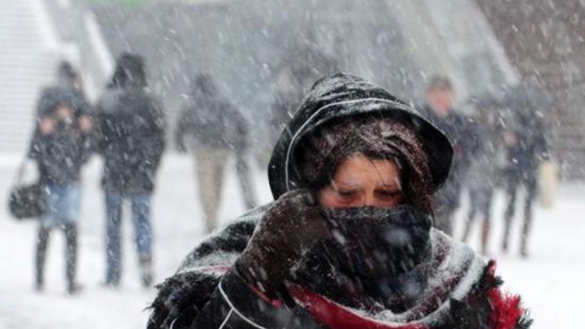 vremea se va mentine deosebit de rece precipitatiile sub forma de lapovita si ninsoare vor persista