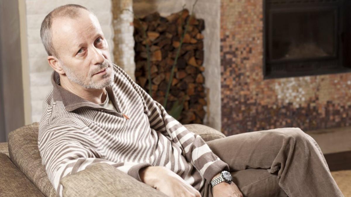 interviu savuros andrei gheorghe sunt un dinozaur nervos adevarul e ca ma simt ca un t rex cand ma