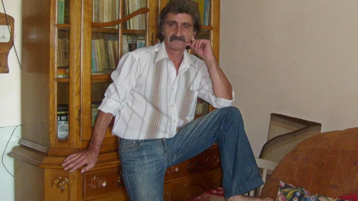 un sexagenar racola fete din centrele de minori si le exploata sexual