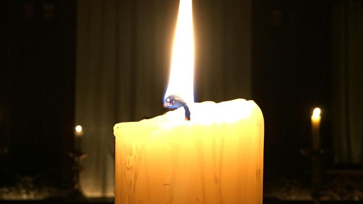 ce trebuie sa facem cu lumanarea folosita in noaptea de inviere sigur nu stiai lucrul acesta