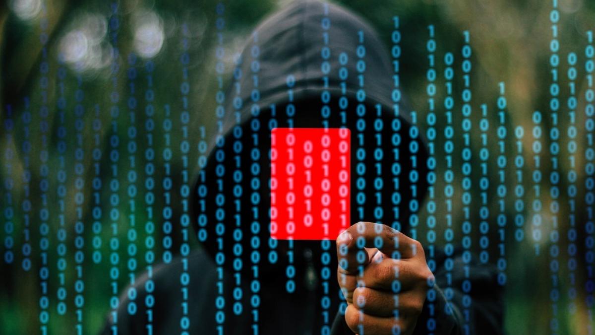 povestea tanarului care a spart codurile celor mai importante institutii si guverne