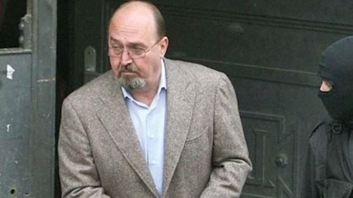 milionar batjocorit in penitenciarul ploiesti omul de afaceri dezbracat de gardieni in inchisoare