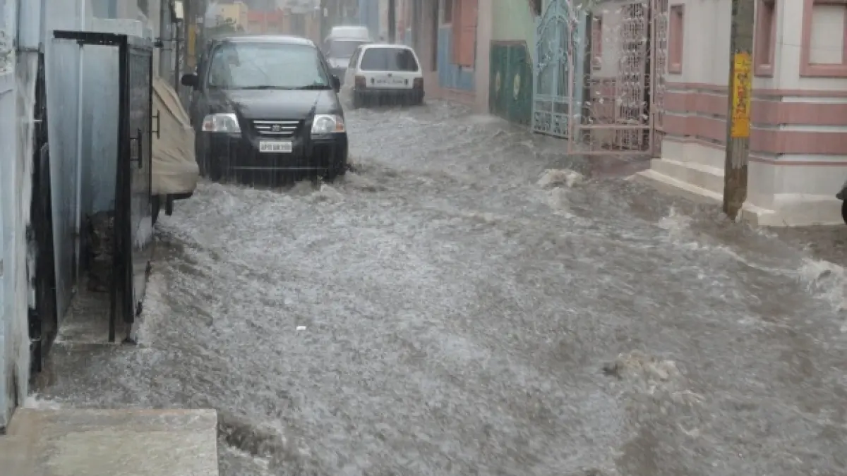cod galben de inundatii pe rauri din zece judete de luni pana miercuri