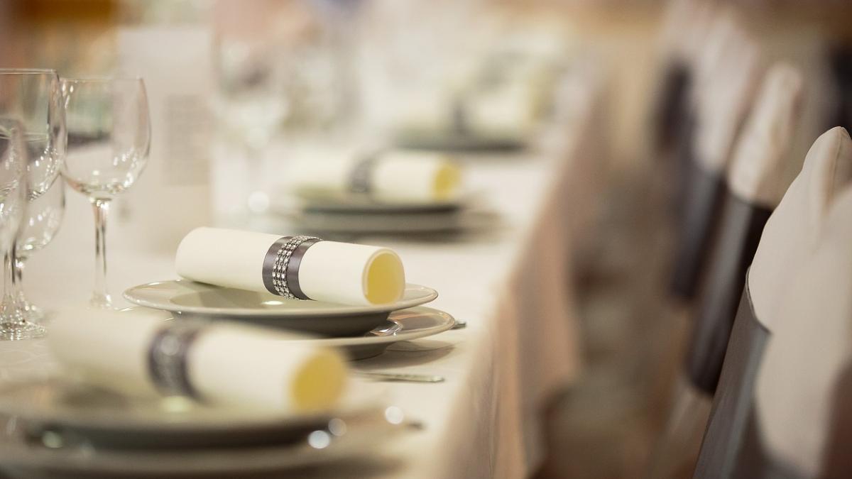 cum te pacalesc restaurantele sa cheltuiesti mai multi bani decat planificai