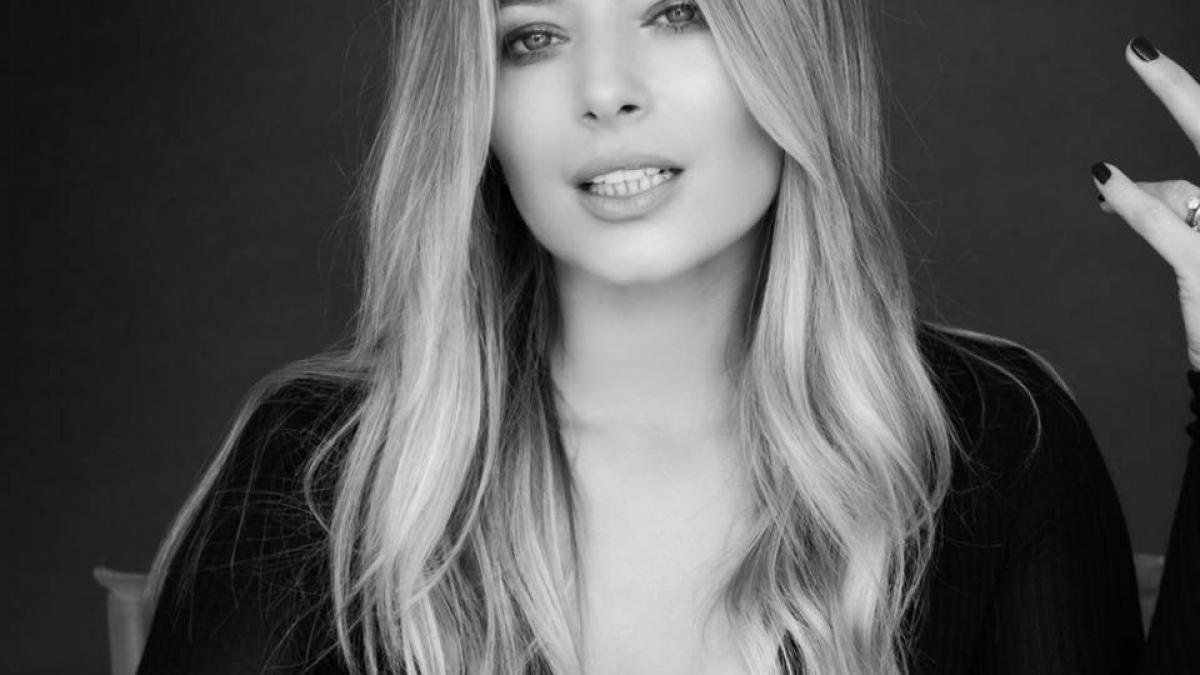 cum a aparut laura cosoi la gala premiilor gopo vedeta a intors toate capetele foto