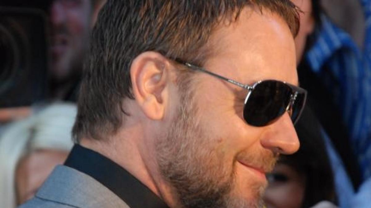 incredibil cum a ajuns sa arate astazi russell crowe s a ingrasat enorm gladiatorul de altadata a