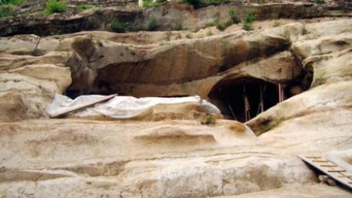 mircea n stoian dupa tripla crima din brasov templul dorintelor de la sinca veche o poarta