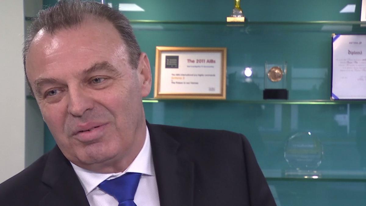 ministrul raspunsurilor naucitoare lucian sova nu stie cati kilometri de autostrazi avem