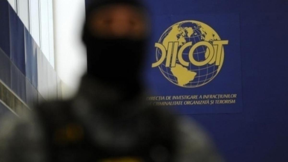 un roman cercetat de diicot pentru propaganda terorista