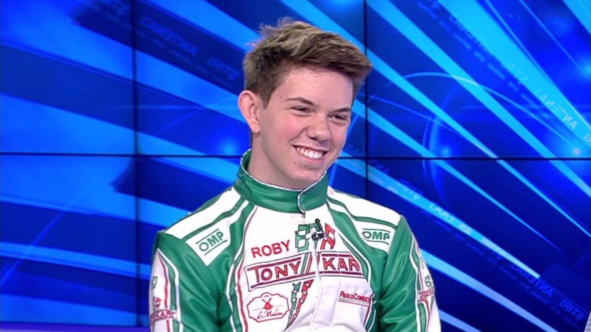 eroul zilei tanarul care uneste lumea prin sport roberto campionul romaniei la karting